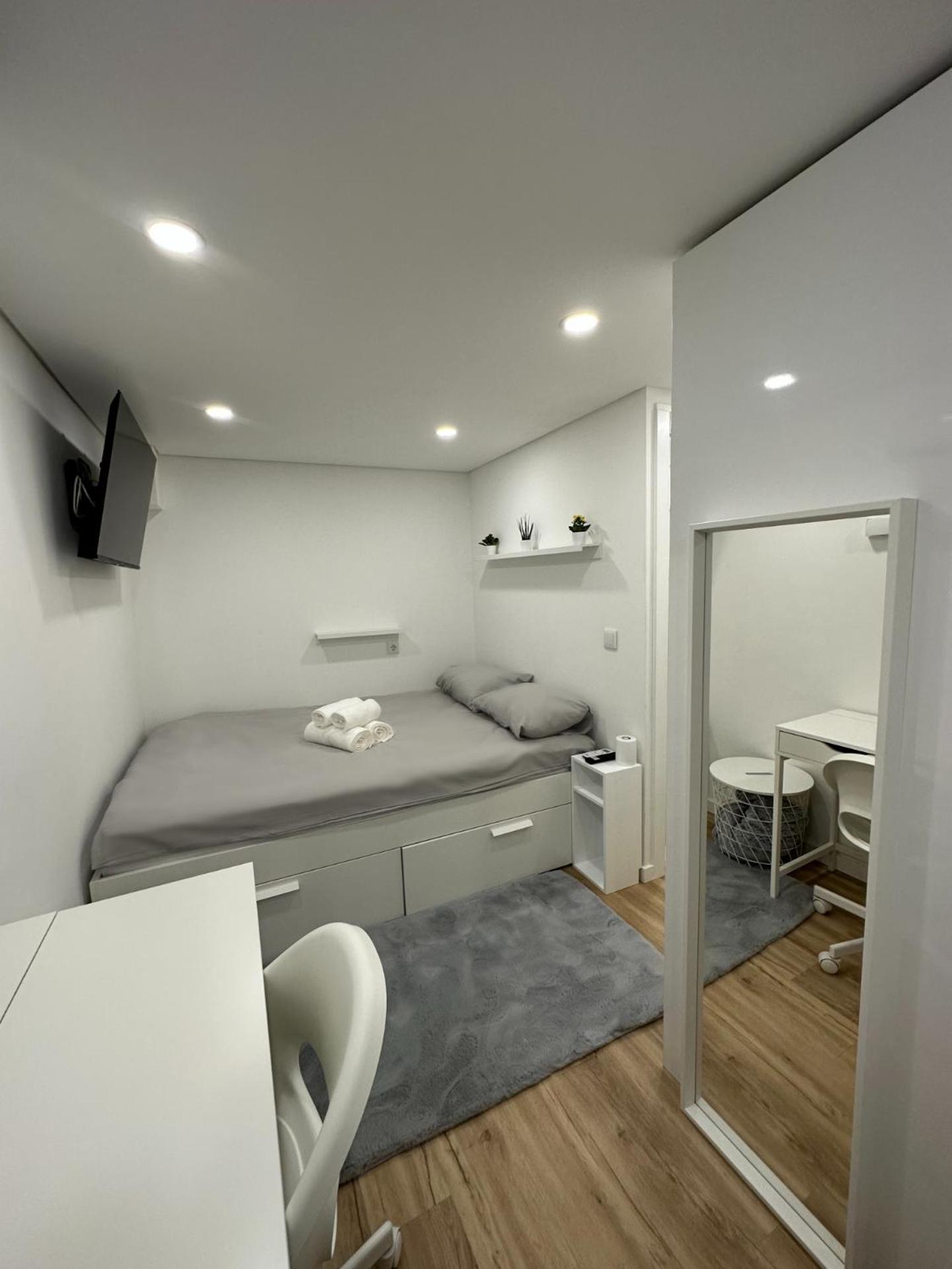 Estudio Novo - Fantastico T0 Porto Bagian luar foto